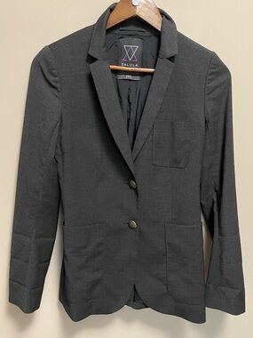 Aritzia Talula Dark Charcoal Two-Button Blazer Women’s Size 2